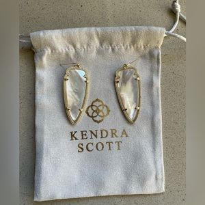 Kendra Scott Skylar Spear Mother of Pearl & Gold